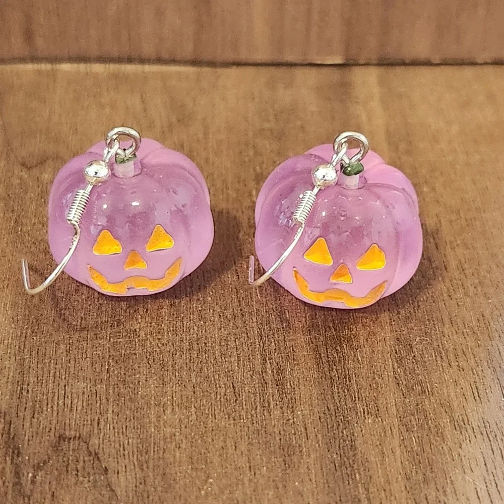 Purple Pumpkin Jack-O-Lantern Halloween Dangle Earrings Spooky Pastel Goth